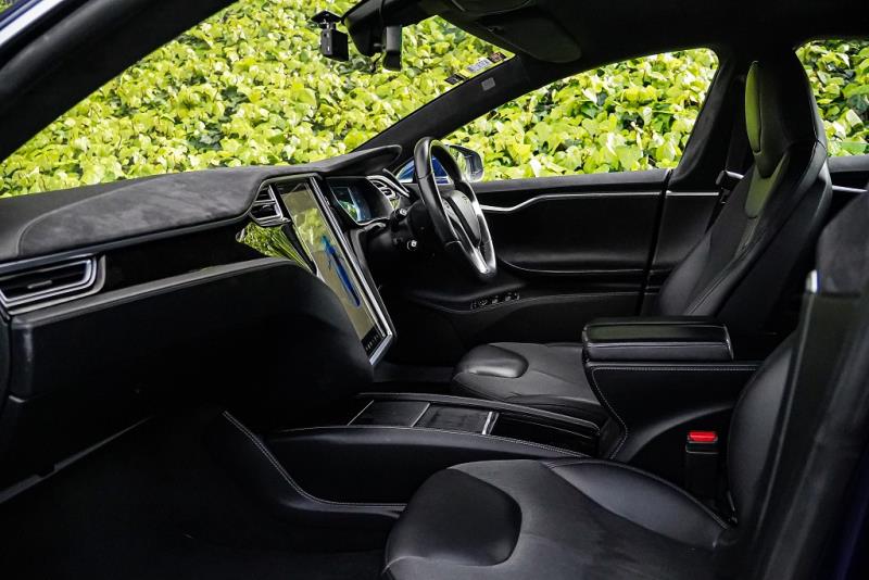 2015 Tesla Model S