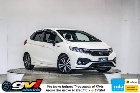 2017 Honda Fit S Hybrid / Jazz