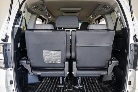 2012 Toyota Vellfire 4WD Hybrid - Thumbnail