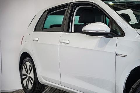 2018 Volkswagen e-Golf Gen 2 36kWh - Thumbnail