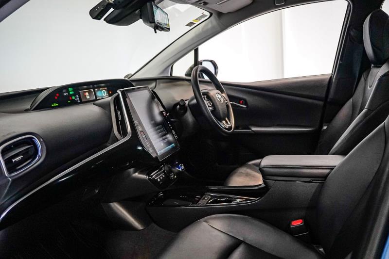 2019 Toyota Prius Hybrid Touring