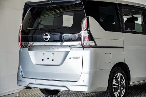 2021 Nissan Serena e-Power - Thumbnail