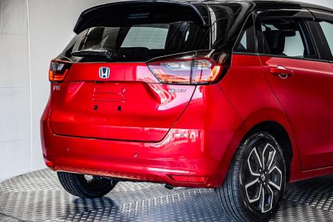 2020 Honda Fit Hybrid e:HEV / Jazz - Thumbnail