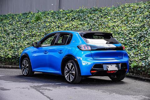 2021 Peugeot e-208 GT Line Electric - Thumbnail