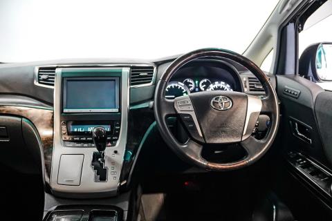 2014 Toyota Vellfire ZR Hybrid 4WD - Thumbnail