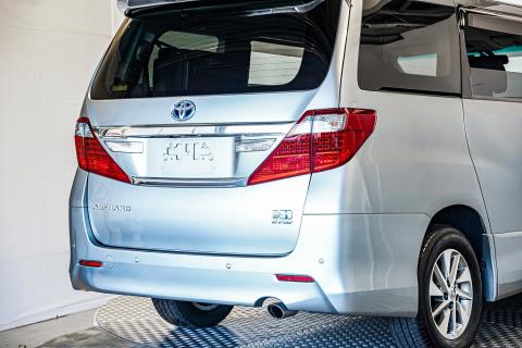 2012 Toyota Alphard Hybrid / Vellfire - Thumbnail