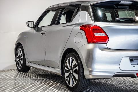 2017 Suzuki Swift Hybrid RS - Thumbnail