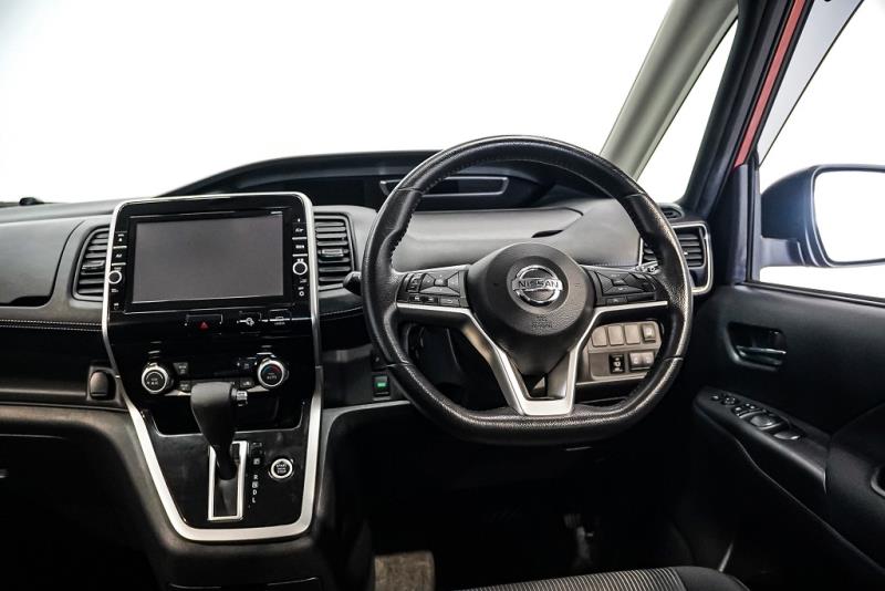 2019 Nissan Serena Hybrid 8 Seater