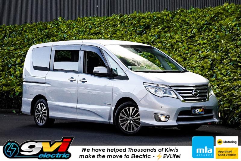 2015 Nissan Serena Hybrid 8 Seater