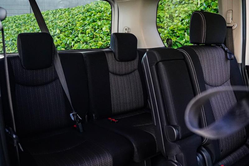 2015 Nissan Serena Hybrid 8 Seater