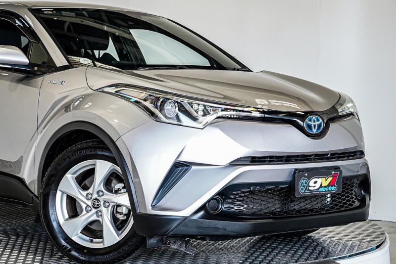 2017 Toyota C-HR Hybrid S