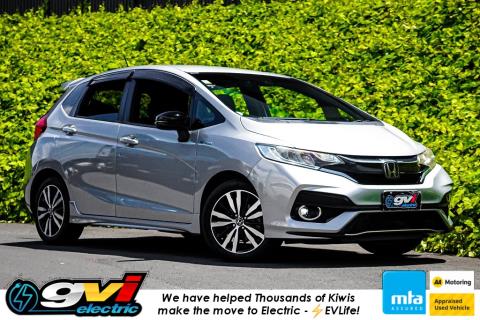 2017 Honda Fit S Hybrid / Jazz RS