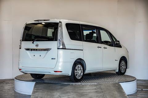 2014 Nissan Serena Hybrid 8 Seater - Thumbnail