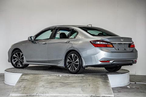 2016 Honda Accord Hybrid EX - Thumbnail