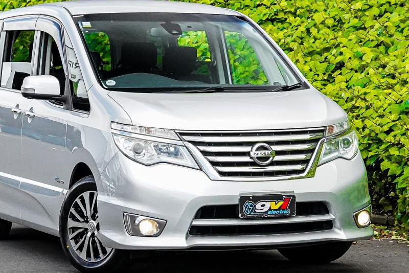 2014 Nissan Serena Hybrid