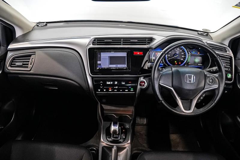 2015 Honda Grace Hybrid / City