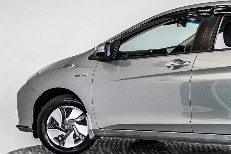 2015 Honda Grace Hybrid / City