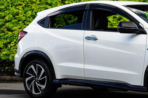 2016 Honda Vezel RS Hybrid - Thumbnail