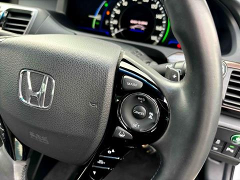 2016 Honda Accord Hybrid EX - Thumbnail