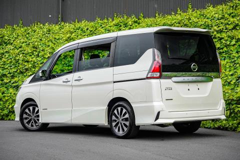 2019 Nissan Serena Hybrid HighwayStar - Thumbnail