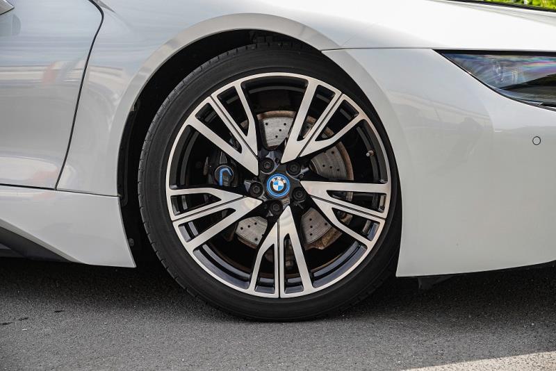 2016 BMW i8 e-Drive Hybrid