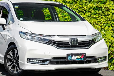 2019 Honda Shuttle Hybrid Z - Thumbnail