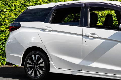 2019 Honda Shuttle Hybrid Z - Thumbnail