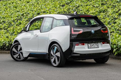 2017 BMW i3 - Thumbnail