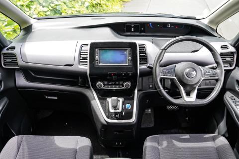 2019 Nissan Serena - Thumbnail