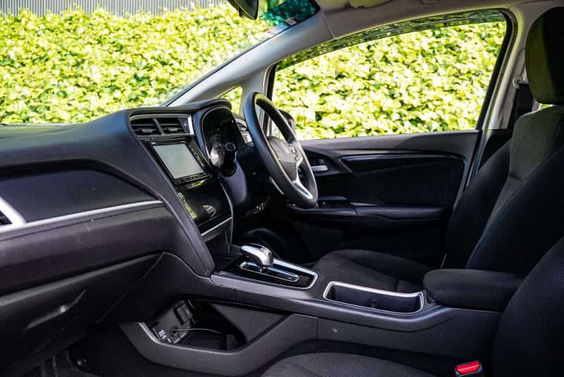 2019 Honda Fit Shuttle Hybrid