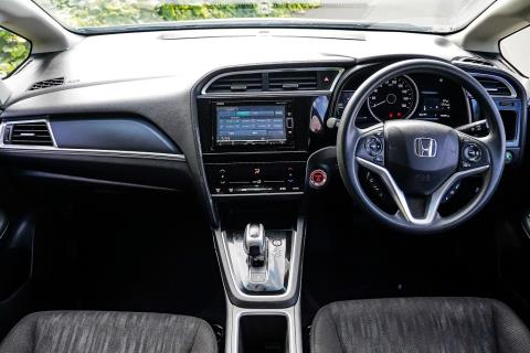 2019 Honda Fit Shuttle Hybrid - Thumbnail