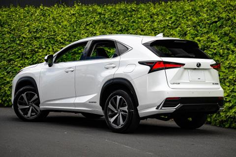 2018 Lexus NX 300h - Thumbnail