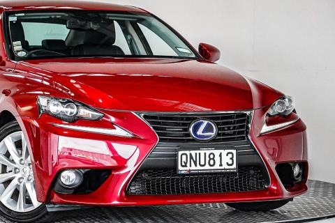 2014 Lexus IS 300h - Thumbnail