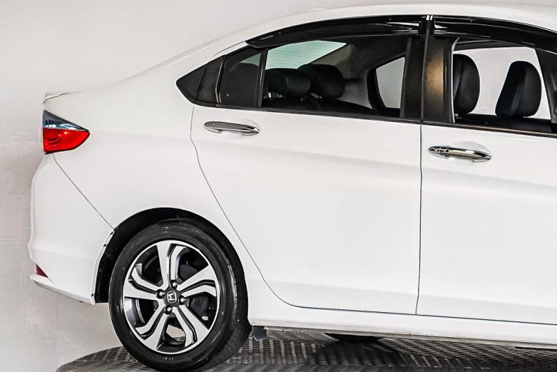 2015 Honda Grace EV Hybrid / City