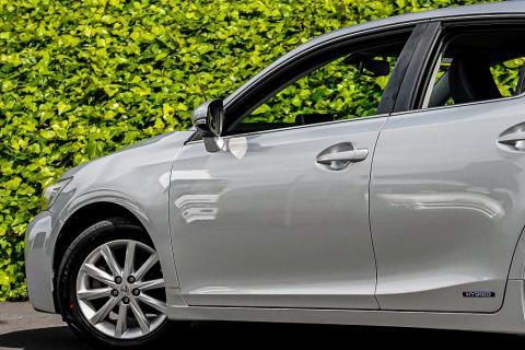 2013 Lexus CT 200h - Thumbnail