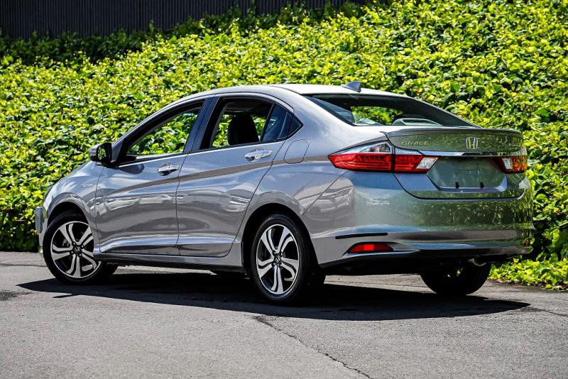 2015 Honda Grace Hybrid EX / City