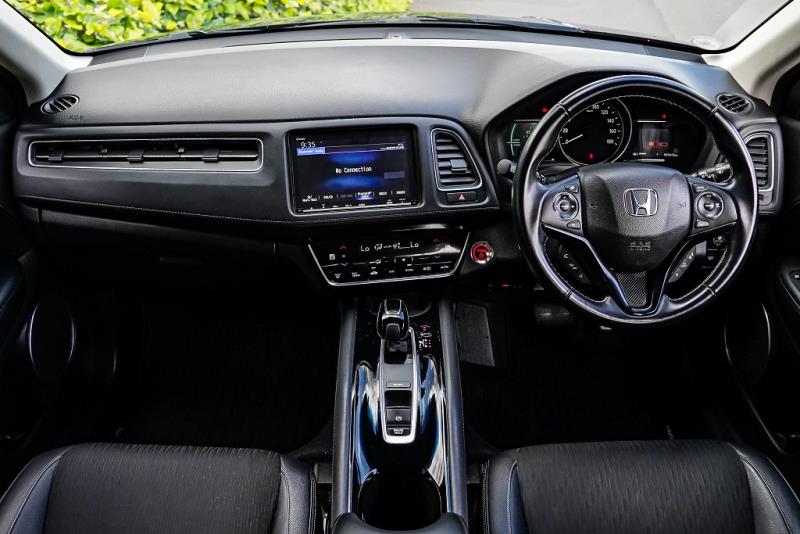 2019 Honda Vezel RS Hybrid / H-RV