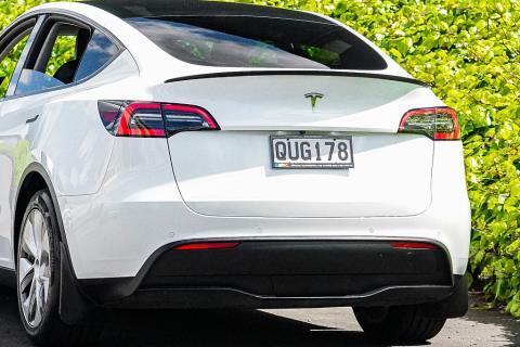 2022 Tesla Model Y - Thumbnail