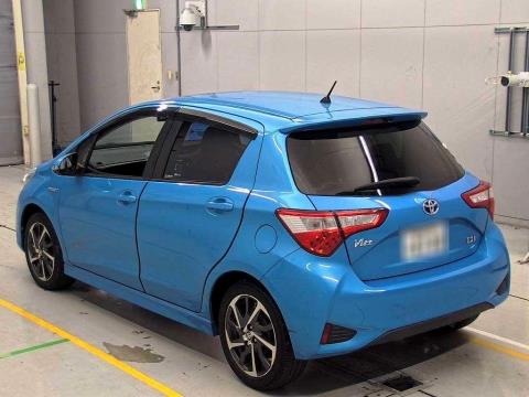 2017 Toyota Vitz Hybrid / Yaris - Thumbnail