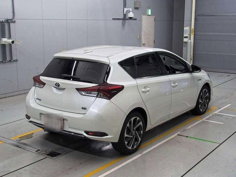 2016 Toyota Auris Hybrid / Corolla