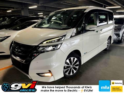 2018 Nissan Serena Hybrid 8 Seat - Thumbnail