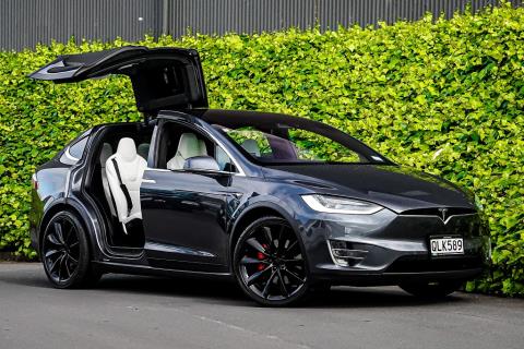 2017 Tesla Model X - Thumbnail