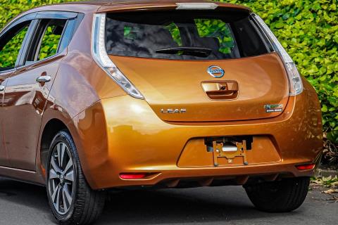 2017 Nissan Leaf 30X 30kWh - Thumbnail