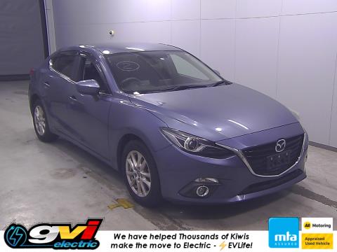 2013 Mazda Axela Hybrid S - Thumbnail