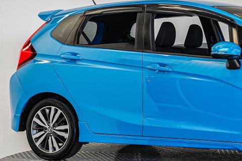 2014 Honda Fit Hybrid S / Jazz RS - Thumbnail