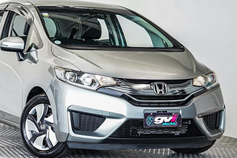 2013 Honda Fit Hybrid / Jazz