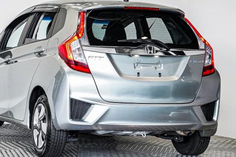 2013 Honda Fit Hybrid / Jazz - Thumbnail