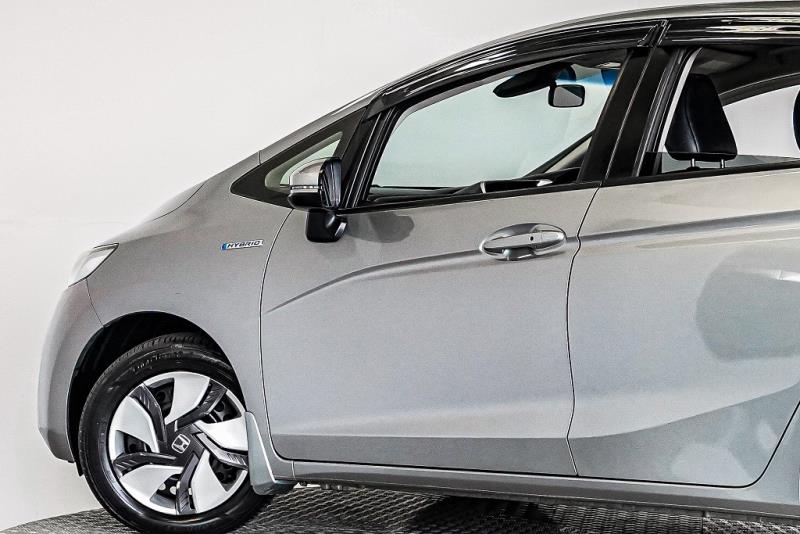 2013 Honda Fit Hybrid / Jazz