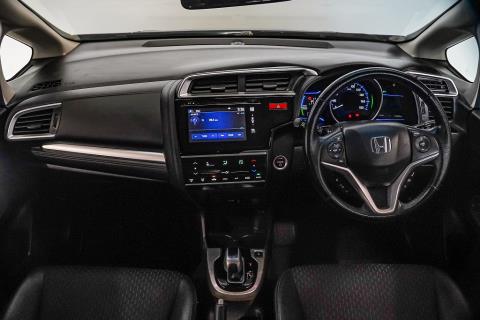 2013 Honda Fit Hybrid / Jazz - Thumbnail