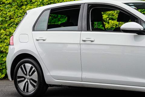 2020 Volkswagen e-Golf Gen 2 36kWh - Thumbnail